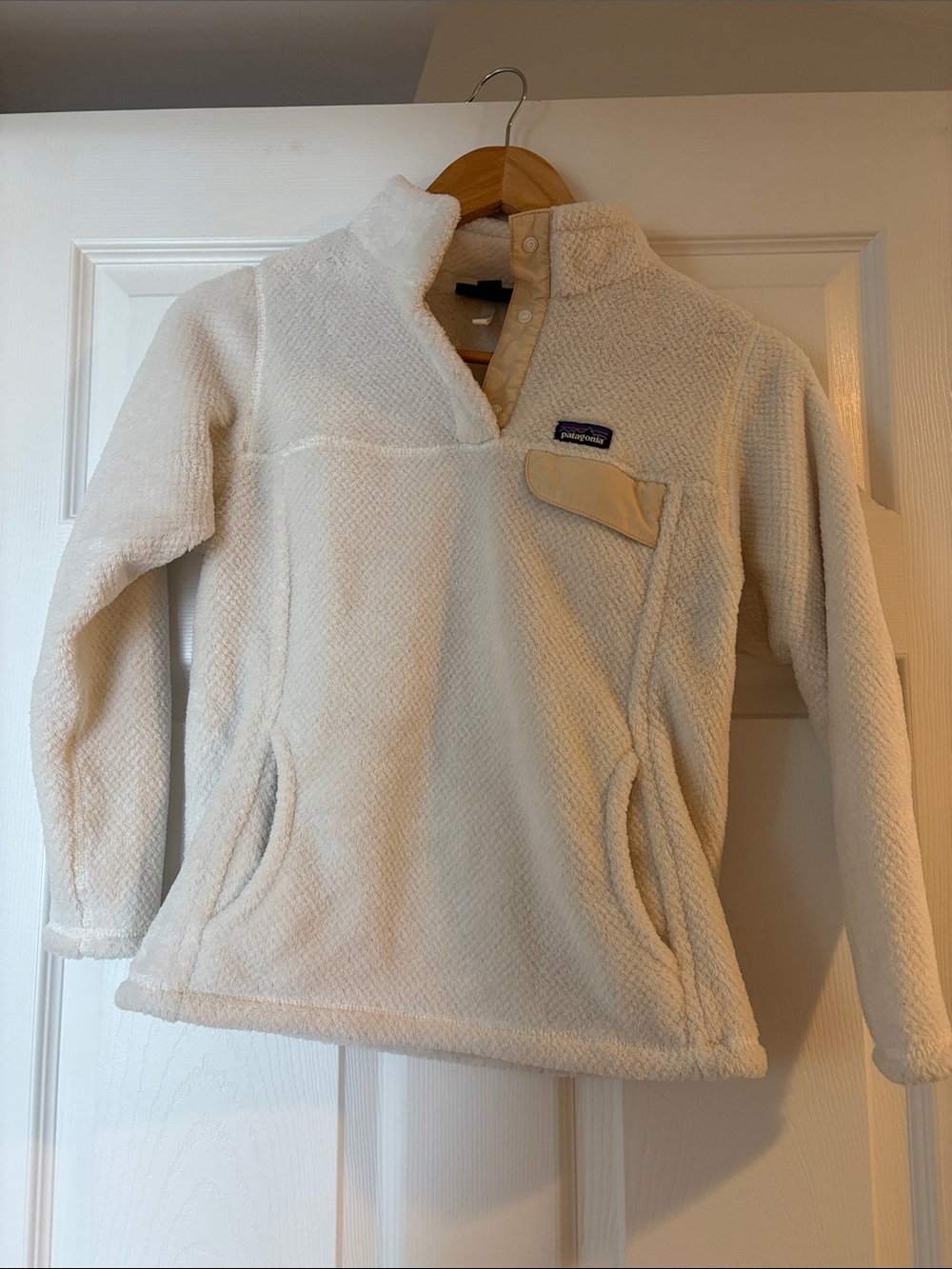 Patagonia Cream/Beige Fleece Snap Pullover